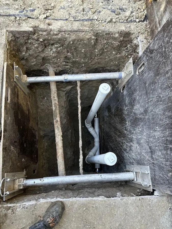 Experienced plumber completing Drain Cleaning work in Colona